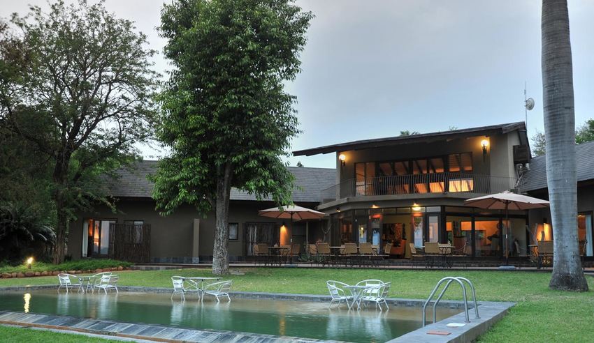4 Star Mjejane River Lodge, Mpumalanga for 2 nights from R4 500* pps - self drive