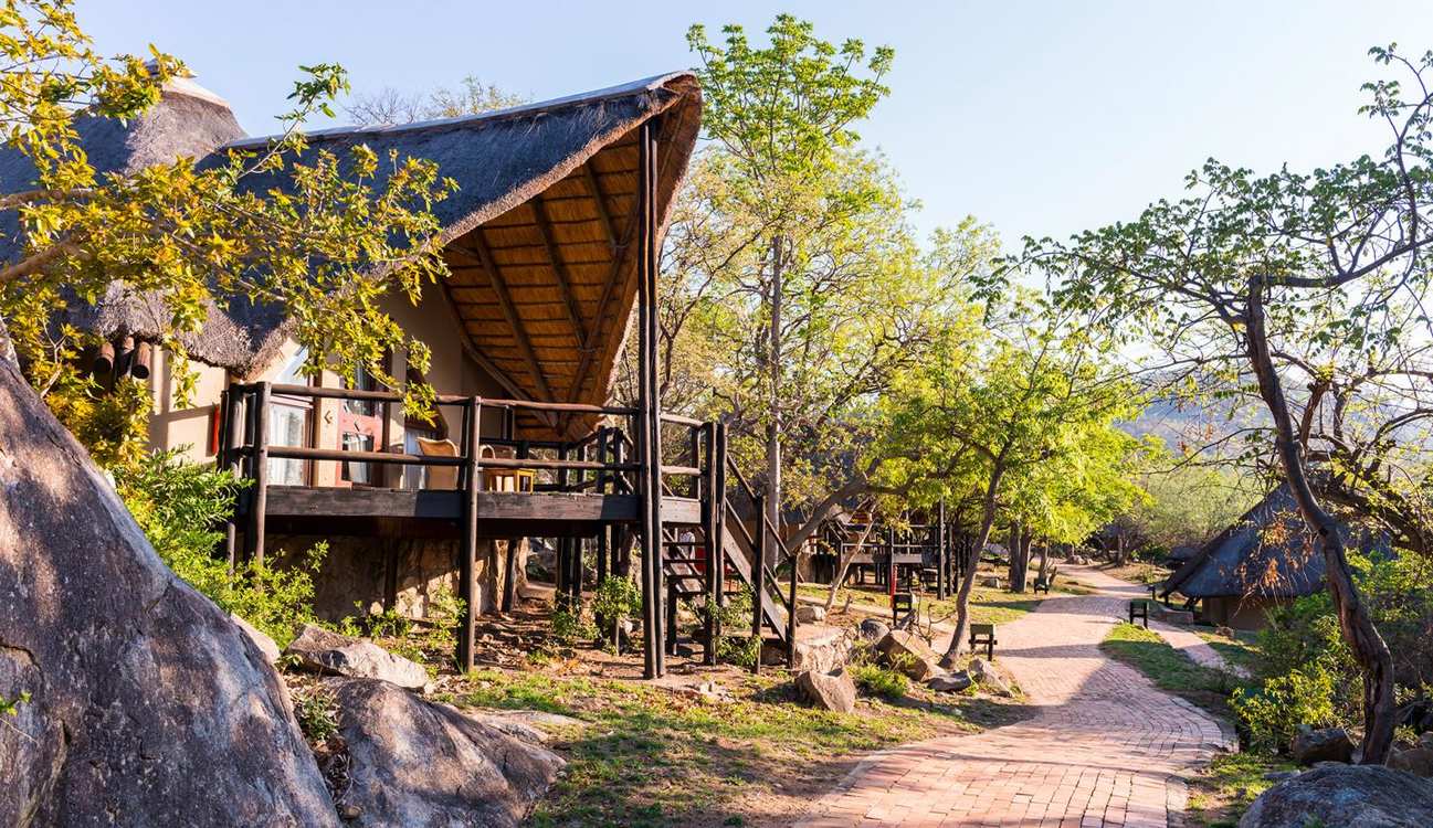4 Star Bongani Mountain Lodge, Mthethomusha Game Reserve for 2 nights from R3 900* pps - self drive