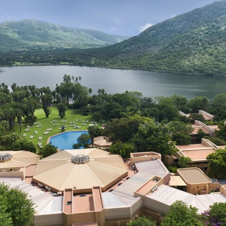 3 Star Cabanas, Sun City midweek stay for 2 nights from R1 565*pps - self drive
