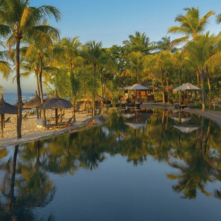 5 Star luxury Royal Palm Beachcomber Luxury for 5 nights from R30 310* pps - 01 to 25 June 2021