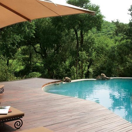 Impodimo Game Lodge, Madikwe Game Reserve for 2 nights from R16 030* pps - self drive