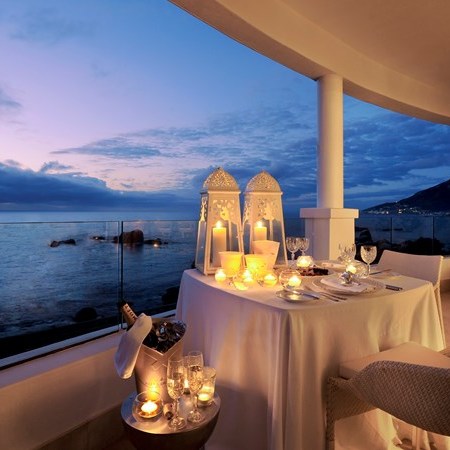 The Twelve Apostles - Dinner & A Movie Package - 1 Night *from R 2294 pps*