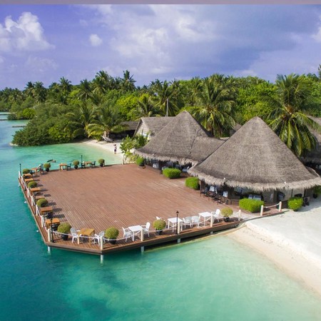 Adaaran Select Hudhuranfushi, 7 nights from R38 340 pps