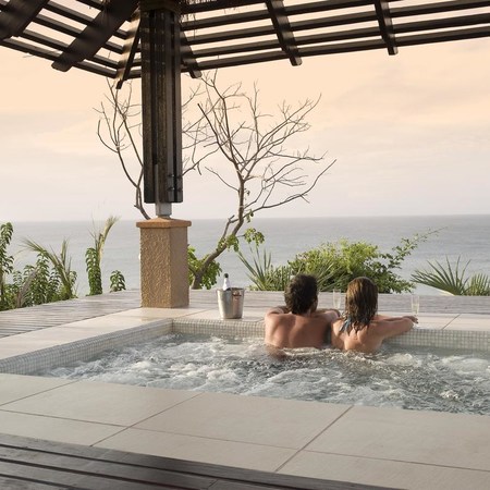 5-Star Anantara Bazaruto Island Resort - Mozambique Package (7 nights)