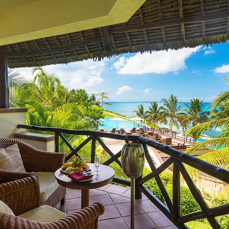 5* Sea Cliff Resort & Spa -(7 Nights)