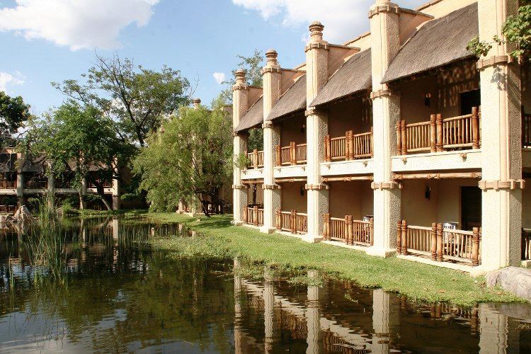 3* The Kingdom at Victoria Falls - Victoria Falls Package (3 Nights)