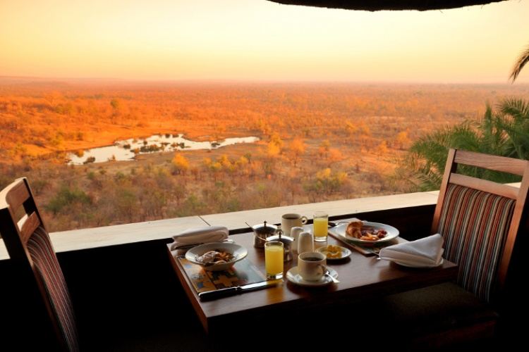4* Victoria Falls Safari Lodge - Victoria Falls Package (3 Nights)