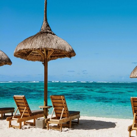 Friday Attitude, 5 nights from R16 605 pps