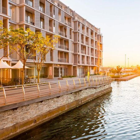 Harbour Bridge Hotel and Suites, 2 nights from R2 165 pps