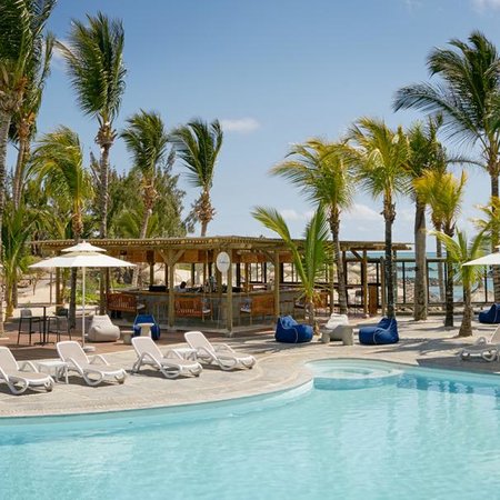 Lagoon Attitude, 5 nights from R20 680 pps