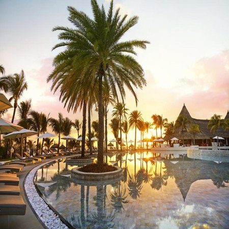 LUX* Belle Mare Resort, 5 nights from R20 340 pps