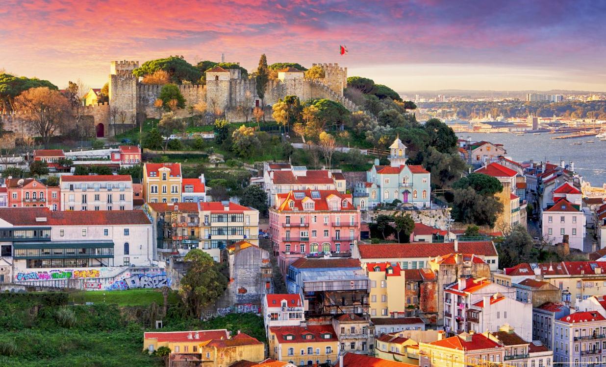 Trafalgar - Best of Portugal, 10 night tour from R55 260 pps - land only