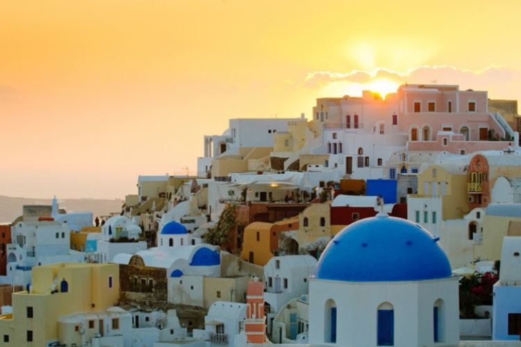 4* Greek Island Hopping - Athens - Mykonos - Santorini - Athens (8 Nights)