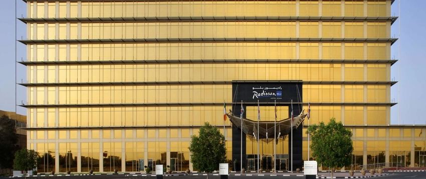 Radisson Blu Hotel Doha, 5 nights from R18 820 pps