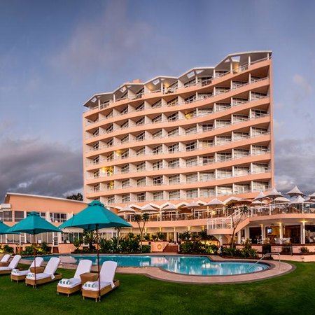 Beverly Hills Hotel, 2 nights from R5 235 pps