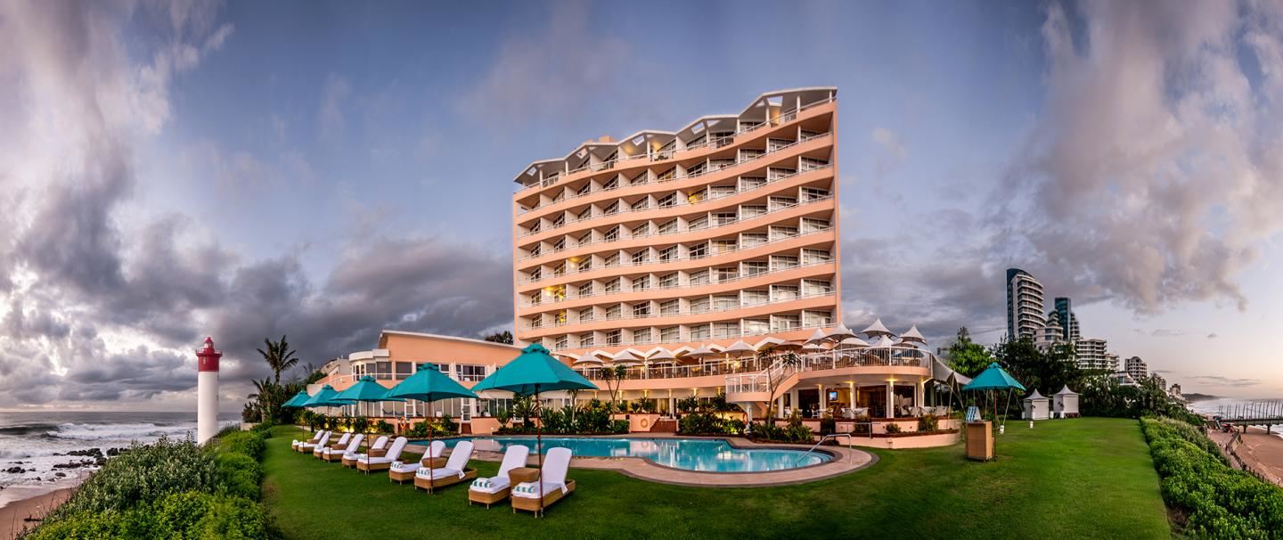 Beverly Hills Hotel, 2 nights from R5 235 pps