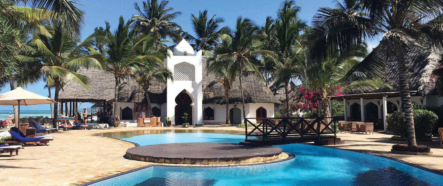 Sultan Sands Resort, 5 nights from R23 555 pps