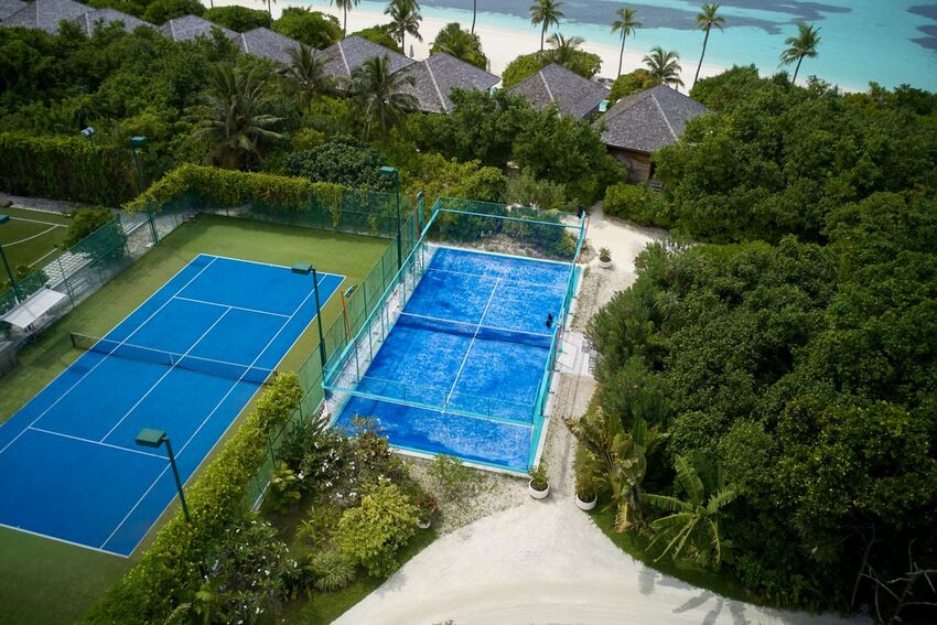 HURAWALHI - 7 Night holiday on the luxury 5 star Hurawalhi Island Resort & Spa