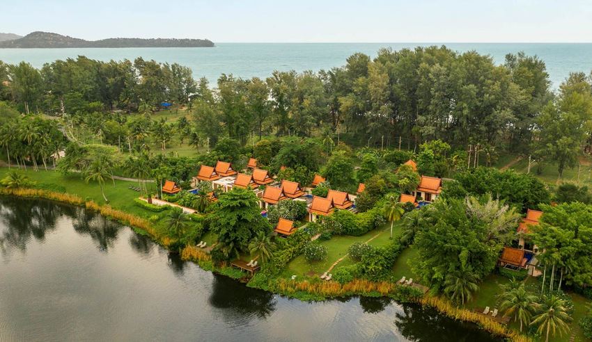 Banyan Tree Phuket, 7 nights from R36 780 pps