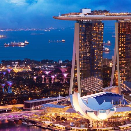 Cunard Cruises - Singapore to Cape Town Fly/Cruise offer, 18 nights from R77 930 pps