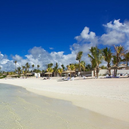 Long Beach Golf and Spa Resort, 7 nights from R30 400 pps