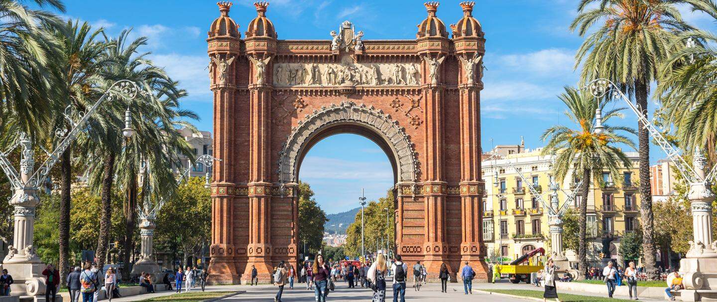 Contiki - Barcelona to Rome Quest, 8 night tour from R33 900 pps - land only