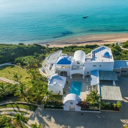 5* Santorini Mozambique - Luxury Beach Escape (4 Nights)