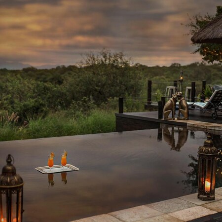 Khaya Ndlovu Safari Manor, 2 nights from R8 710 pps - self drive