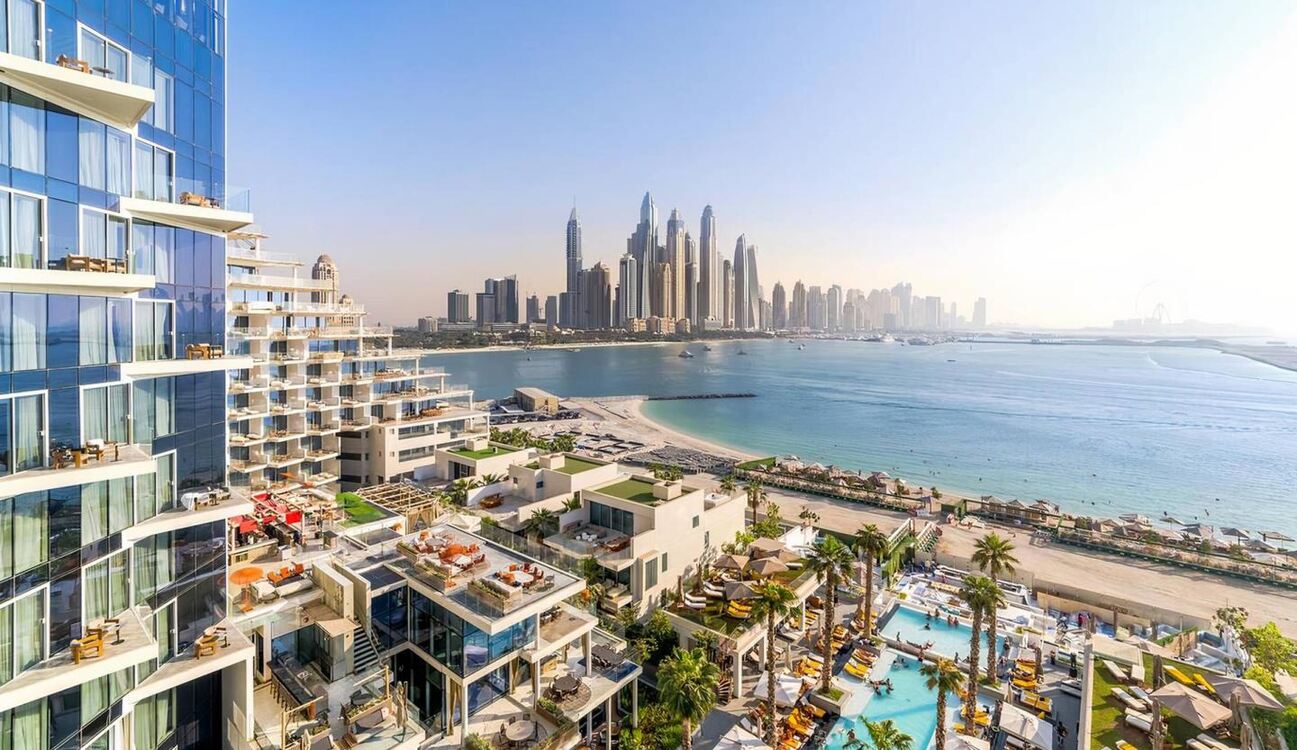 Radisson Beach Resort Palm Jumeirah, 5 nights from R23 465 pps