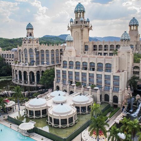 The Palace of the Lost City, 2 nights from R5 130 pps - self drive