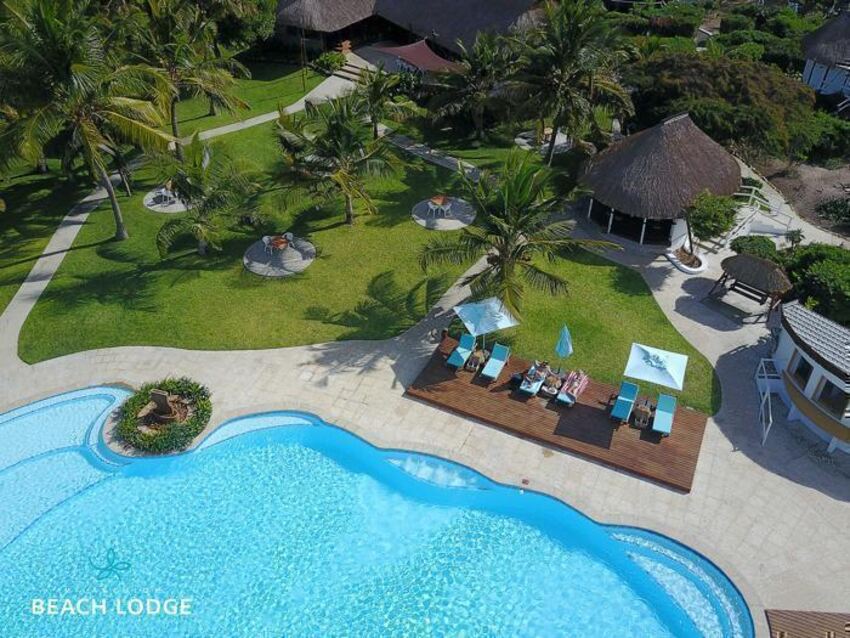 3* Plus Vilanculos Beach Lodge - Mozambique Package (4 Nights)