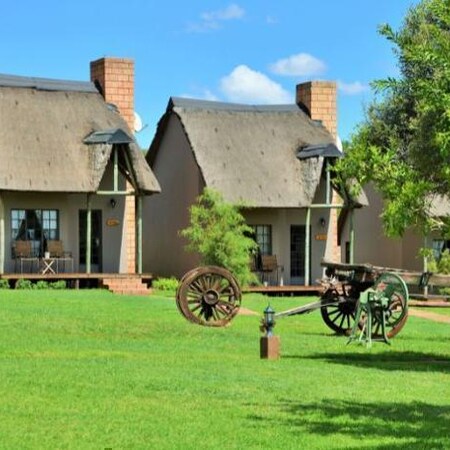 4* African Hills Safari Lodge & Spa - Magaliesburg Packages (2 Nights)
