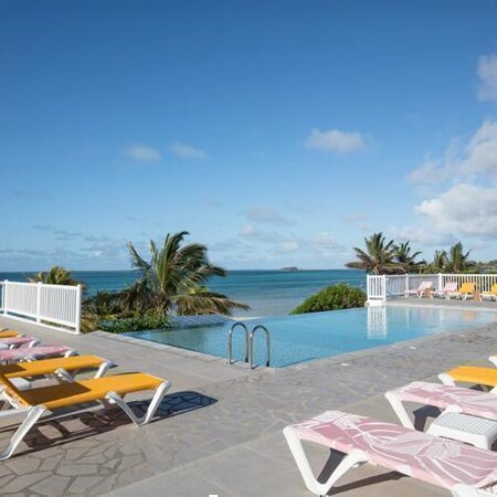 3* Astroea Beach Mauritius (2 Nights) & 3* Plus C Rodrigues Mourouk Hotel (5 Nights) - Package