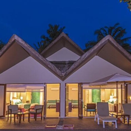 4* Adaaran Select Hudhuranfushi - Maldives Package (7 nights)