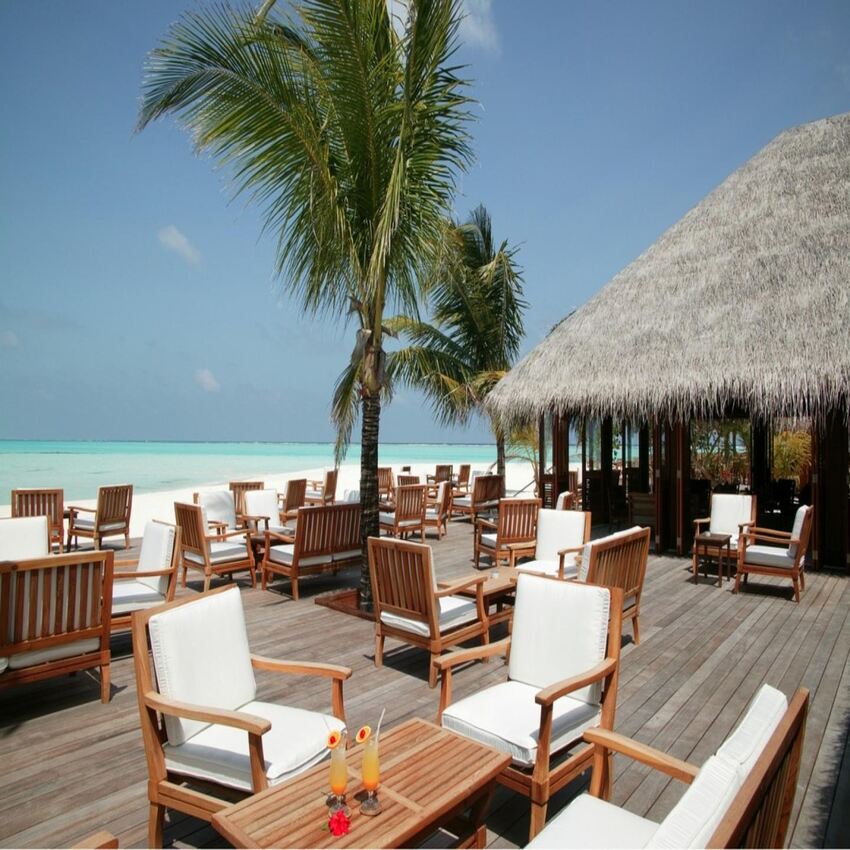 Meeru Island Resort & Spa, 5 nights from R31 945 pps