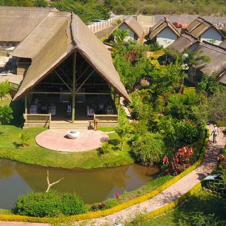 Shearwater Explorers Village, 3 nights from R8 950 pps