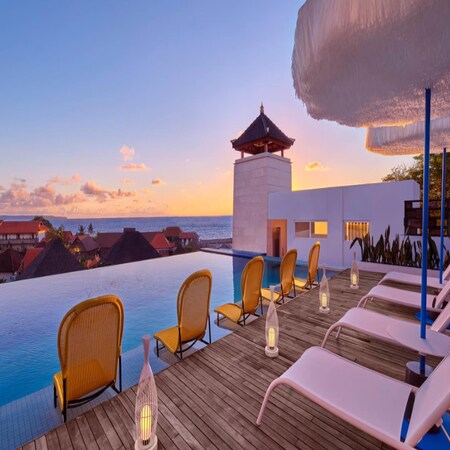 Aloft Bali Seminyak, 7 nights from R21 980 pps