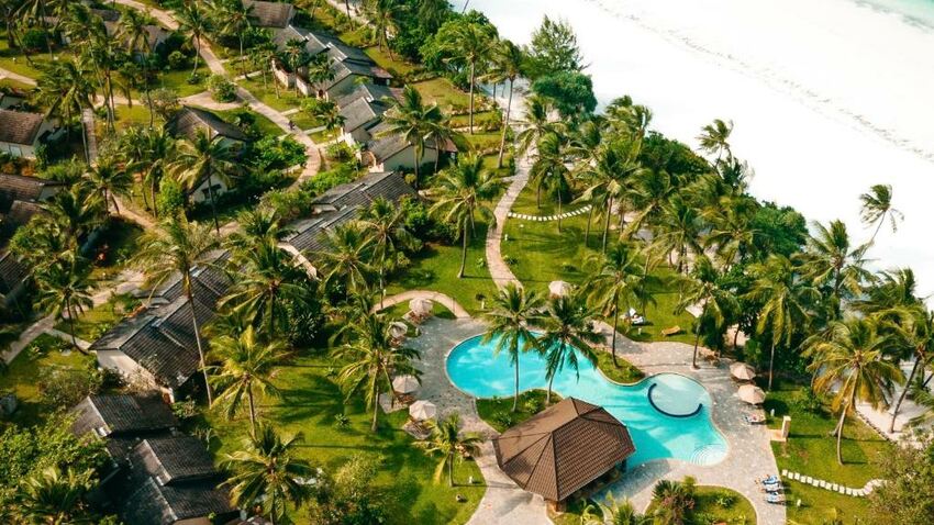 4* Palumbo Mnemba View Resort - Zanzibar Package (7 Nights)