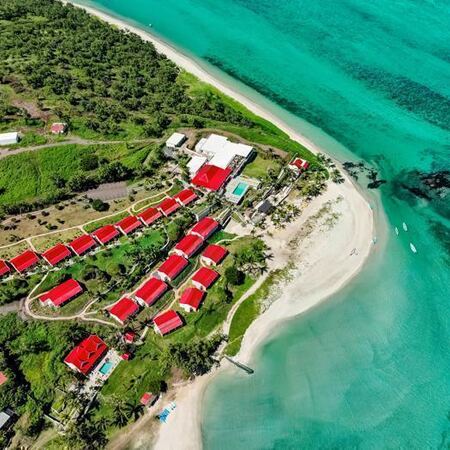 4* Plus Preskil Island Resort & Spa & 3* Plus C Rodrigues Mourouk Hotel - Rodrigues Package (7 nights)