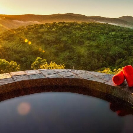 Leopard Mountain Safari Lodge, 2 nights from R18 390 pps