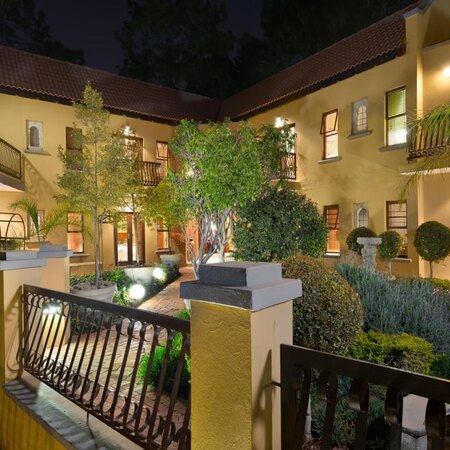 Bohemian Guesthouse, 2 nights from R2 100 pps