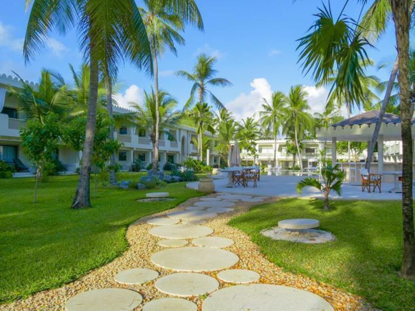 5* Diamonds Malindi Resort Package (6 Nights)