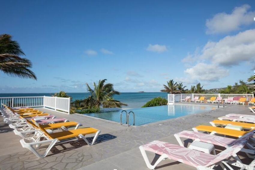 4* Plus Preskil Island Resort & Spa & 3* Plus C Rodrigues Mourouk Hotel - Rodrigues Package (7 nights)