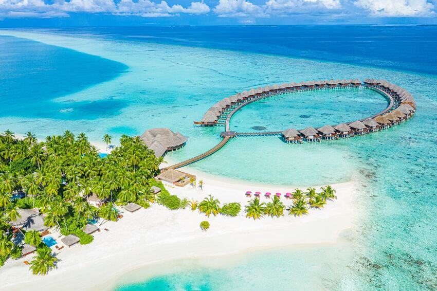 SUN SIYAM VILU REEF - 7 Night All Inclusive holiday on Sun Siyam Vilu Reef