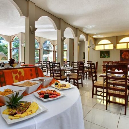 3* Victoria Falls Rainbow Hotel - Victoria Falls Package (3 Nights)