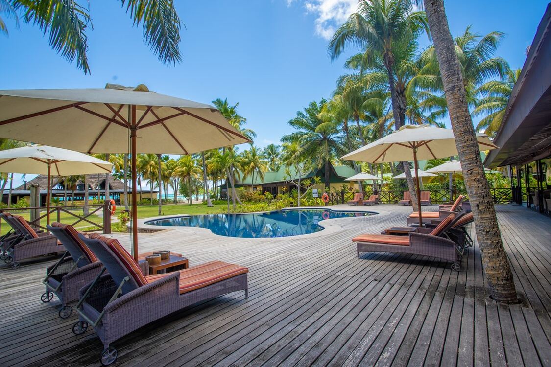 PARADISE SUN - 4 Night holiday at Paradise Sun plus one night on Mahe