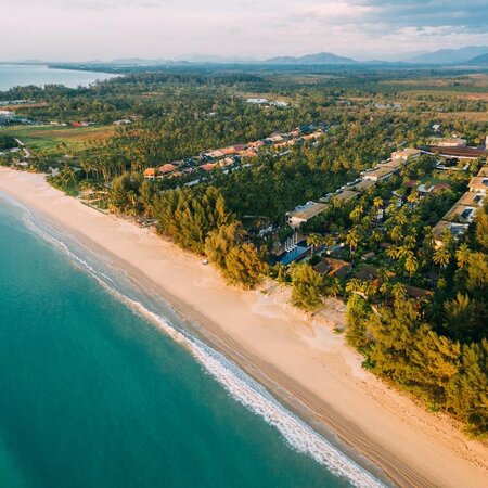 Graceland Khao Lak Beach Resort, 7 nights from R17 630 pps