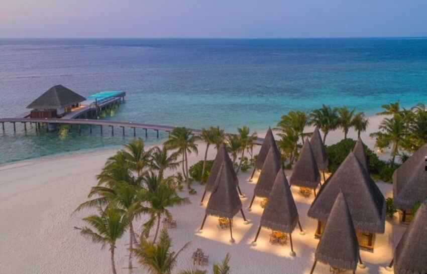 5* Heritance Aarah - Maldives Package (7 nights)