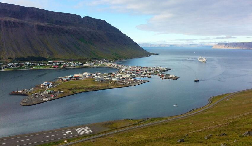 Seabourn - Scotland & Iceland's North Coast, 7 night cruise from R100 665 pps