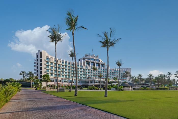 5* JA Beach Hotel - Dubai Package (5 Nights)